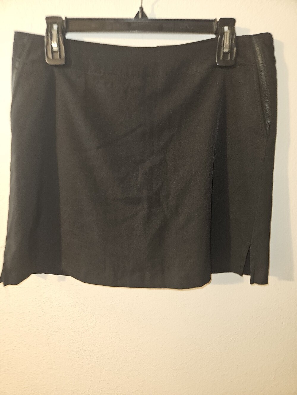 Lady Hagen Womans Black Skort Size 10